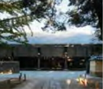 東大寺総合文化センター