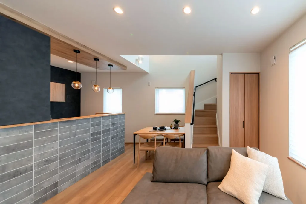 RELAX MODERN